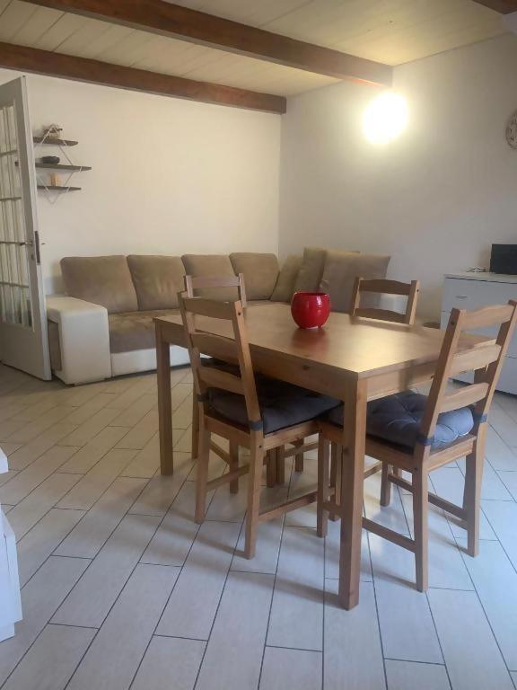Odeon Apartment In Centro A Livorno Eksteriør billede